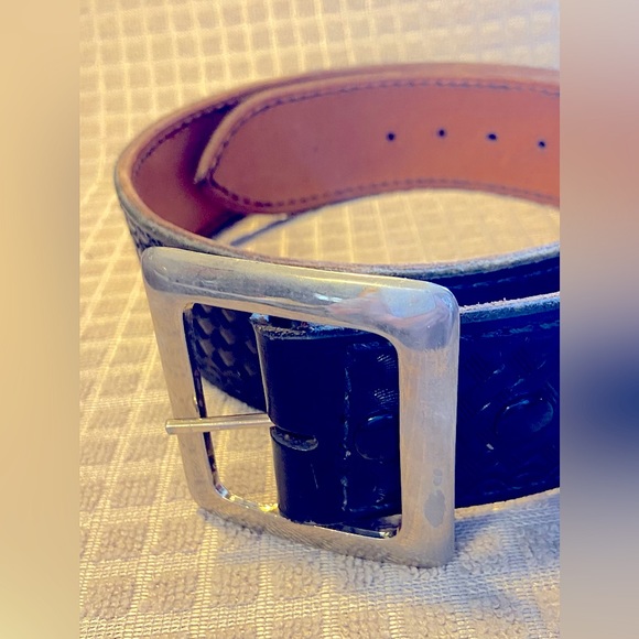 TEX SHOEMAKER & SONS Heavy Duty Black Leather Belt sz 32 (36” long, 2” wide) - Picture 5 of 12